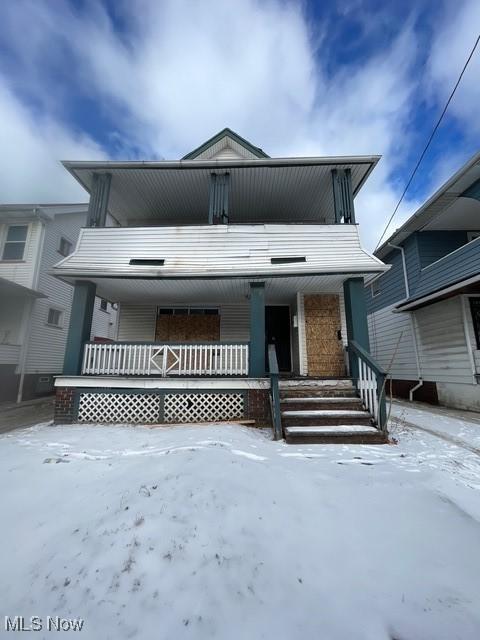 view of front of house featuring a porch