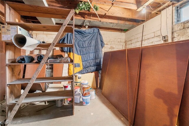 537 Main St, Navarre, OH 44662 - view of storage