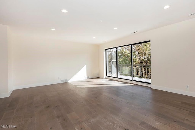 27500 Cedar Rd Unit 804, Beachwood, OH 44122 - empty room with recessed lighting, wood finished floors, and baseboards