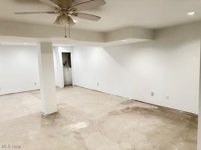 basement featuring recessed lighting and ceiling fan