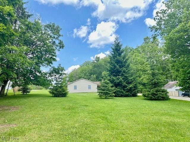 2364 W Royalton Rd, Broadview Heights, OH 44147 - view of green lawn