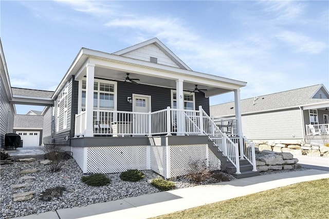 view of front of house featuring a porch and a ceiling fan