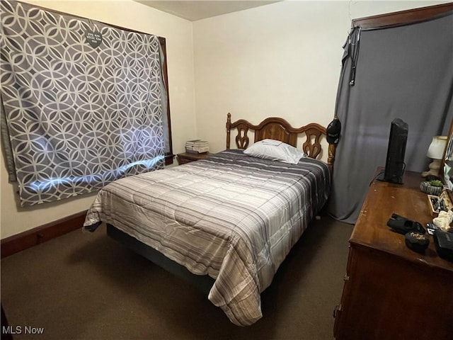 view of carpeted bedroom