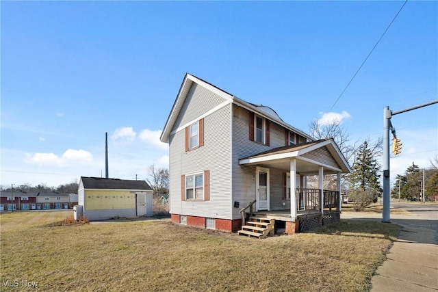 view of front of house featuring covered porch and a front lawn