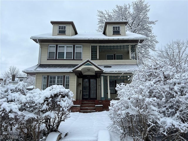 view of front of house