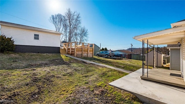 view of yard with a patio area