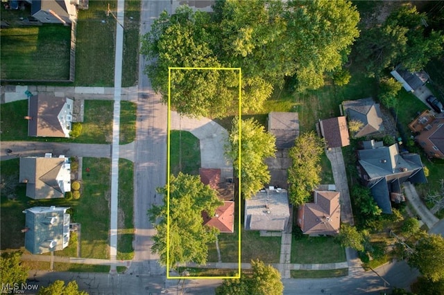 bird's eye view with a residential view