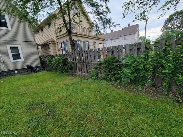 view of yard with fence