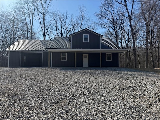 view of front of property featuring metal roof