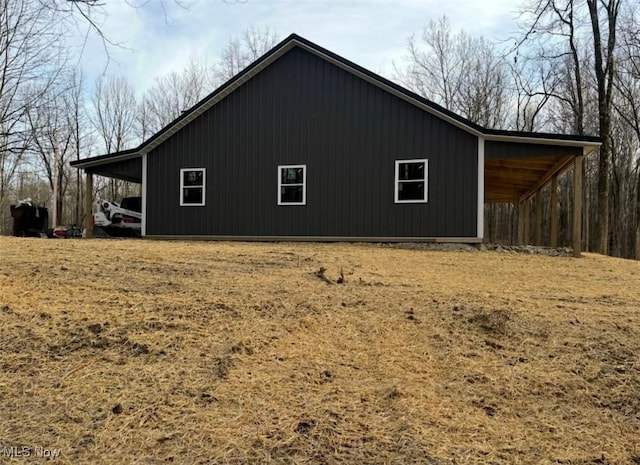 view of property exterior