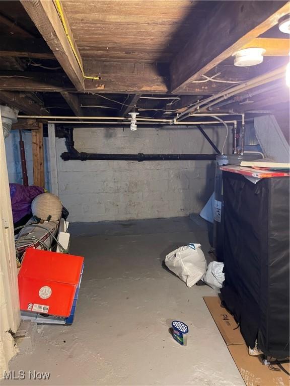 view of unfinished basement