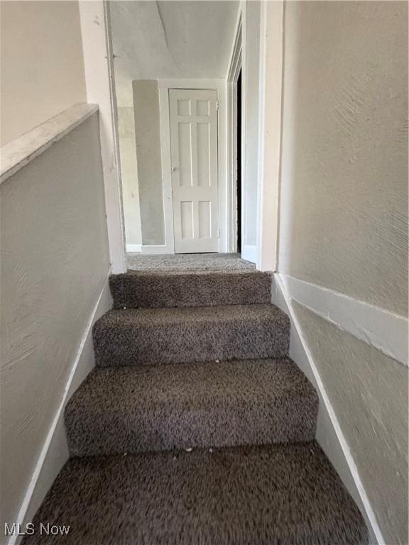 9720 Denison Ave, Cleveland, OH 44102 - photo 19