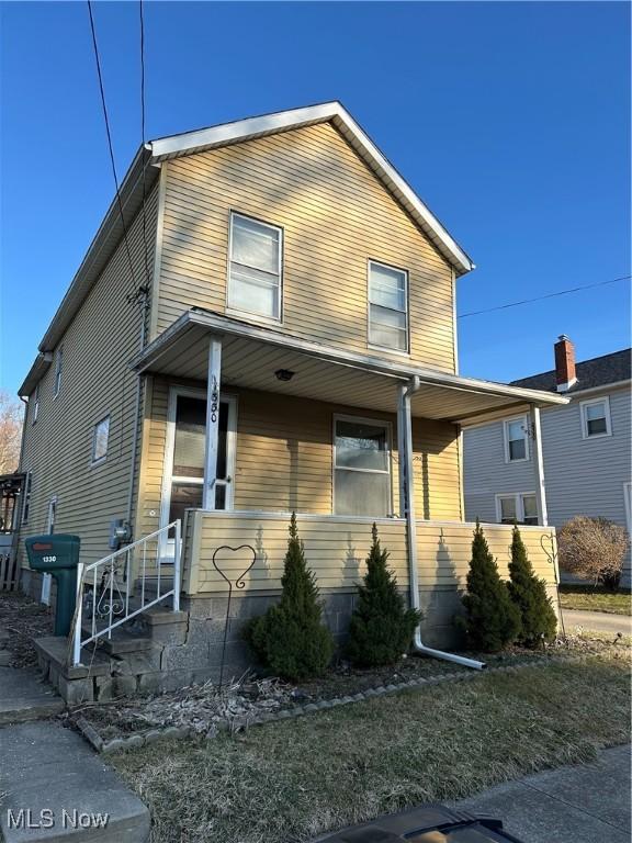 view of front of house featuring a porch