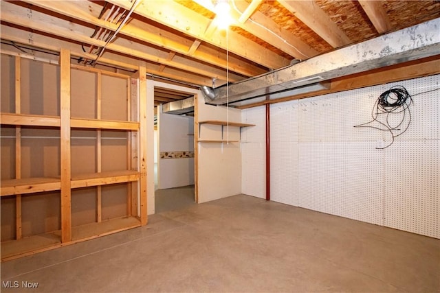 view of unfinished basement