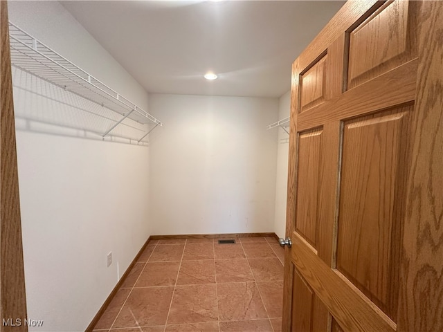 17583 Davis Ridge Rd, Caldwell, OH 43724 - view of walk in closet