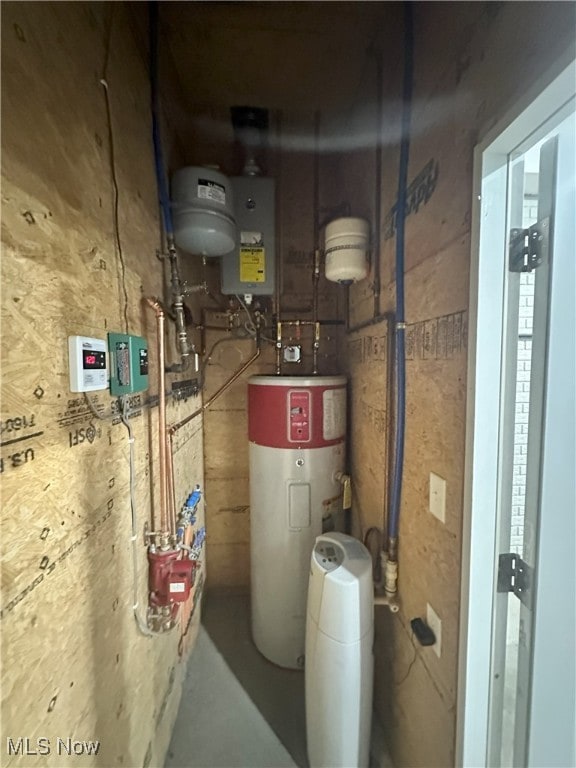 17583 Davis Ridge Rd, Caldwell, OH 43724 - utilities featuring electric water heater and water heater