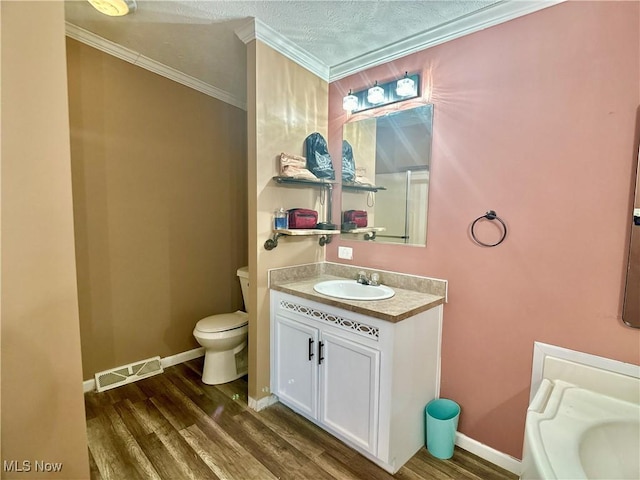 full bath with toilet, wood finished floors, visible vents, and baseboards