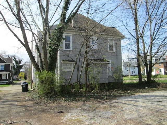 view of front of property