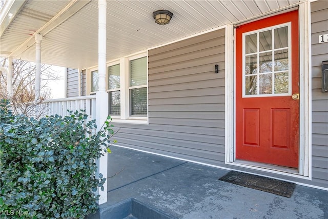 property entrance with a porch