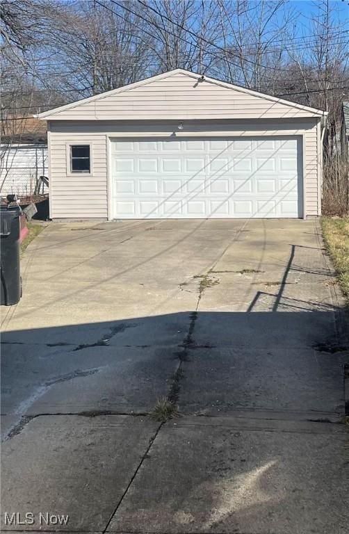 view of detached garage