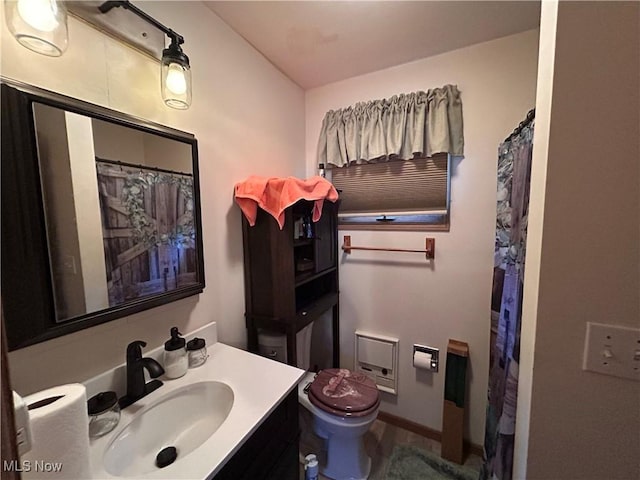 28838 Norris Rd, Tippecanoe, OH 44699 - bathroom featuring vanity, toilet, and a shower with curtain
