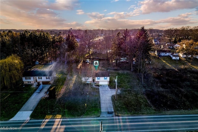 view of aerial view at dusk