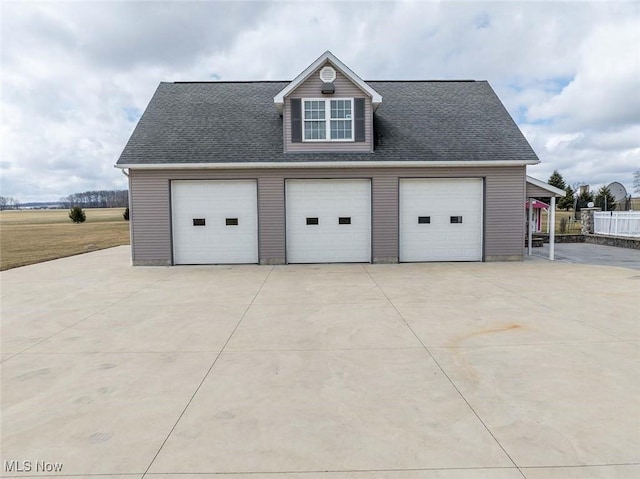 view of detached garage