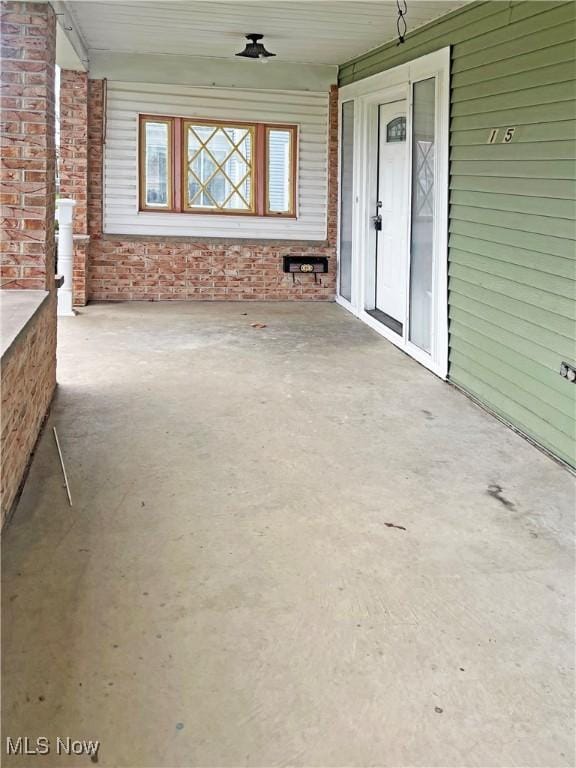 view of patio featuring covered porch