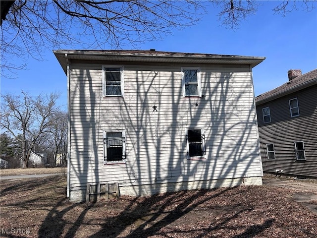 view of side of property