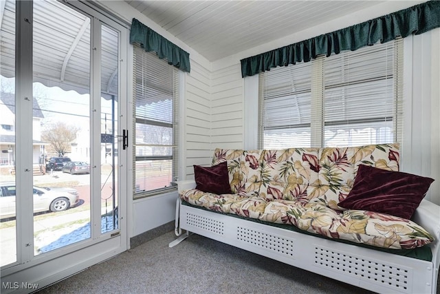 sitting room with carpet