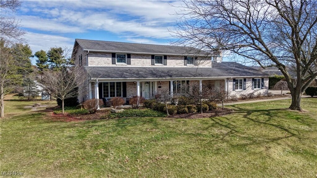 915 3rd St SE, New Philadelphia, OH 44663 - photo 1
