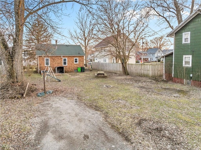 view of yard featuring fence