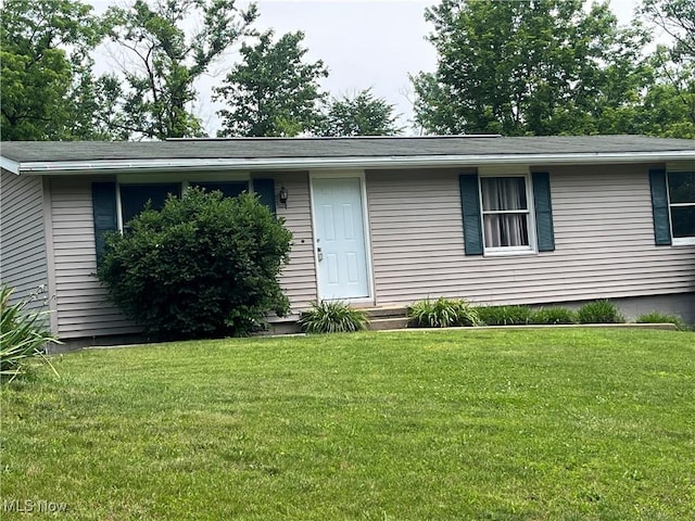3835 Holbein Dr, Zanesville, OH 43701 - photo 1