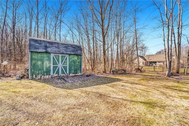 view of outbuilding featuring an outbuilding