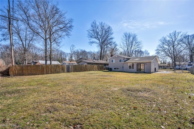 view of yard featuring fence