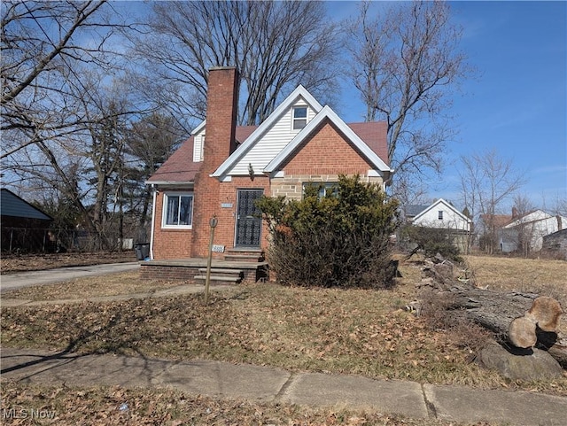 view of front of property featuring a chimney