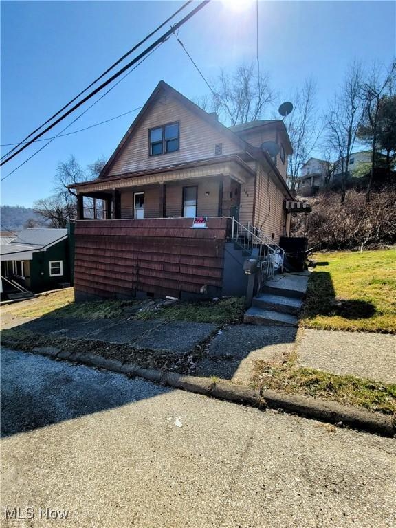 609 Mackey Ave, Martins Ferry, OH 43935 - photo 1