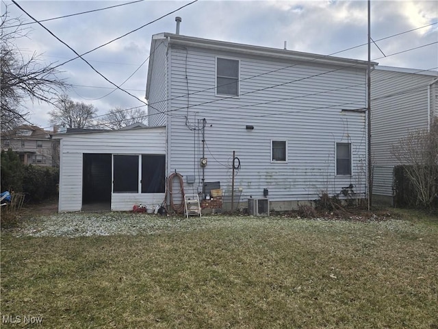 11213 Ashbury Ave, Cleveland, OH 44106 - photo 19