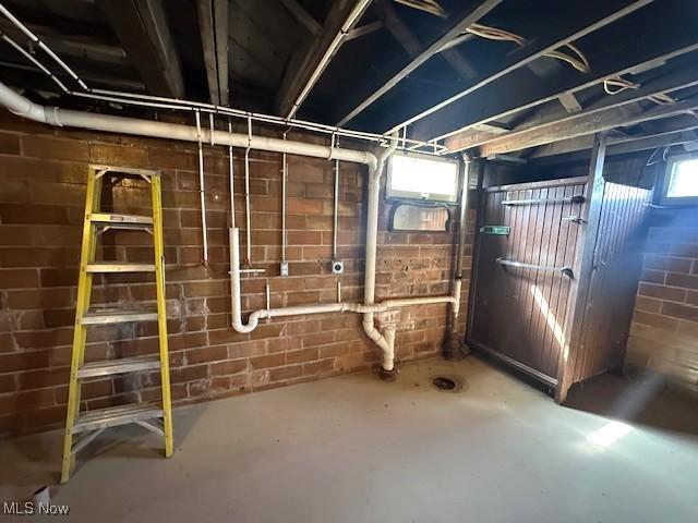 1119 Abbey Pl, Zanesville, OH 43701 - view of below grade area