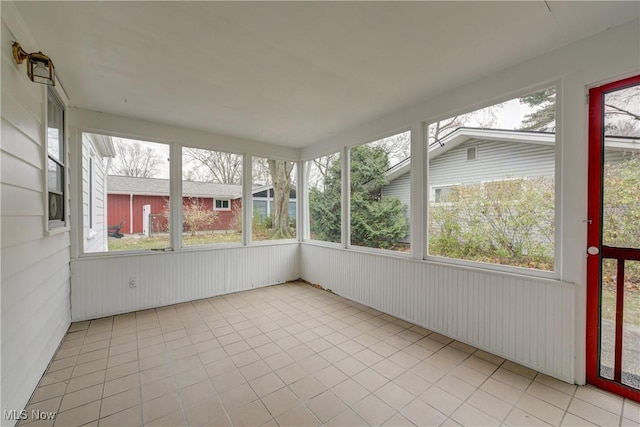 view of unfurnished sunroom