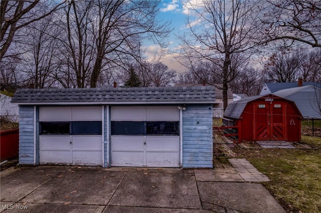 view of detached garage