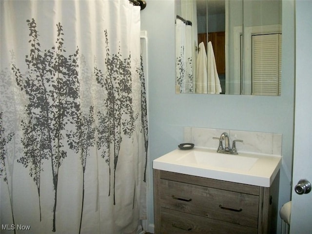 8045 State Route 555, Cutler, OH 45724 - full bathroom with tasteful backsplash and vanity