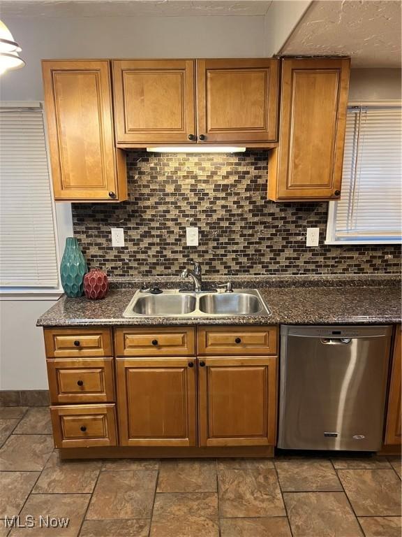 945 Dresden Rd, Cleveland Heights, OH 44112 - photo 3