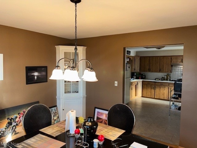 1317 Hartzell, Niles, OH 44446 - view of dining space