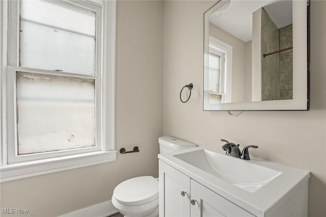 1344 E 112th St, Cleveland, OH 44106 - bathroom featuring toilet and vanity