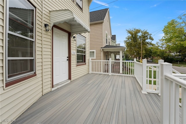 1344 E 112th St, Cleveland, OH 44106 - view of wooden deck