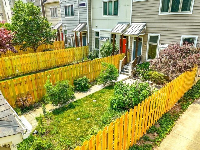 1581 E 118th St, Cleveland, OH 44106 - exterior space with a residential view and fence