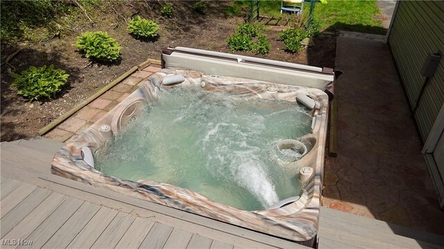 4100 Chagrin River Rd, Moreland Hills, OH 44022 - exterior view of a hot tub