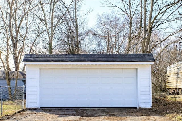 15921 Cloverside Ave, Cleveland, OH 44128 - detached garage featuring fence