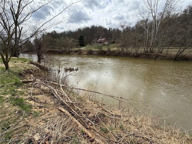 Listing photo 2 for 6063 Frost Rd, Coolville OH 45723